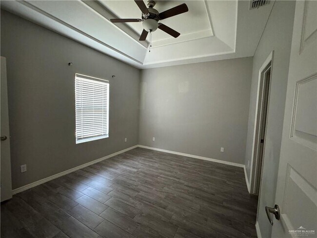 Building Photo - 408 Carlisle Ave