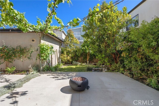 Building Photo - 1120 7th St