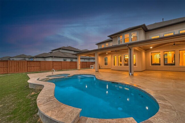 Building Photo - 17519 Galloway Forest Dr
