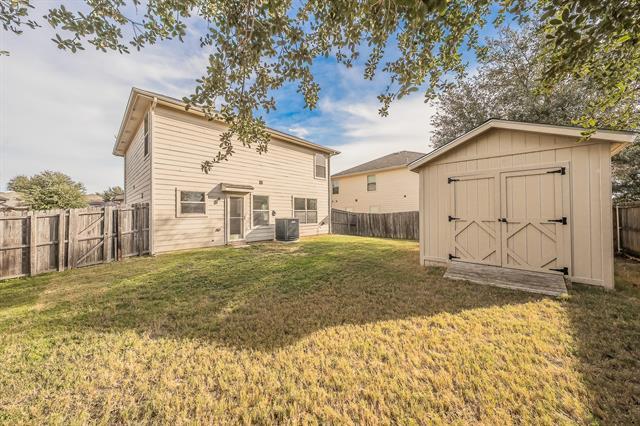 Building Photo - 1906 Beach Dr