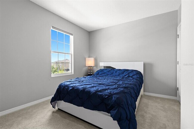Building Photo - 16980 Oval Rum Dr