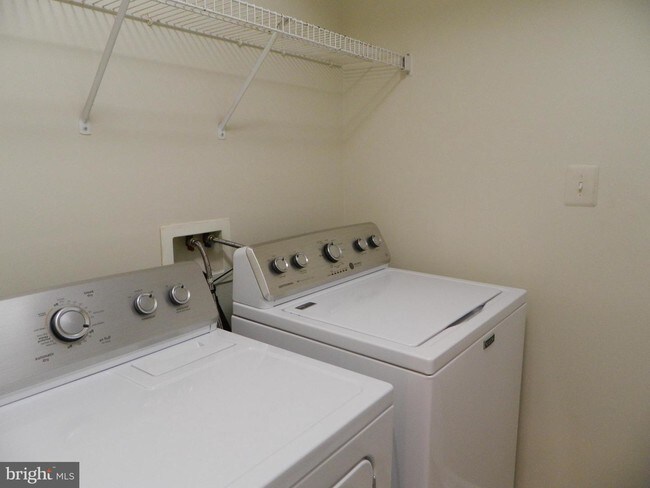 Building Photo - 6026 Anne Marie Terrace