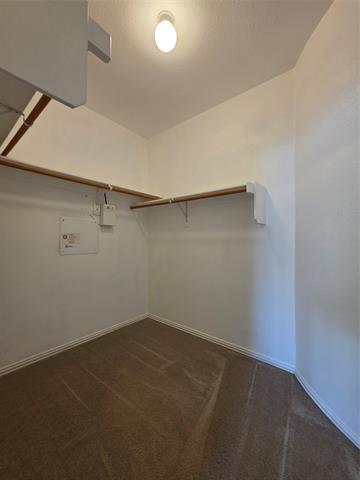 Building Photo - 6000 Mariposa Dr