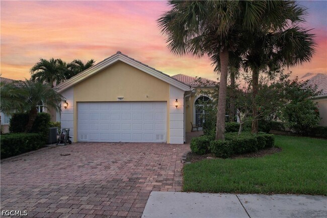 Building Photo - 7983 Valentina Ct