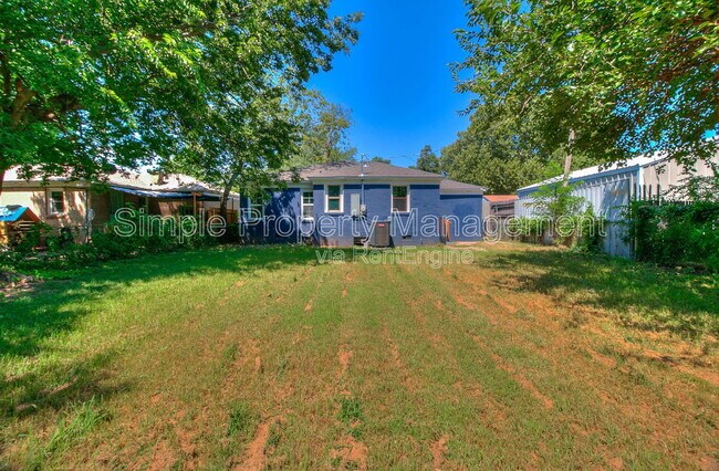 Building Photo - 1232 N Independence Ave