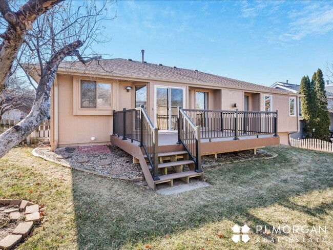 Building Photo - Well-Maintained 4-Bed, 3-Bath Ranch with A...