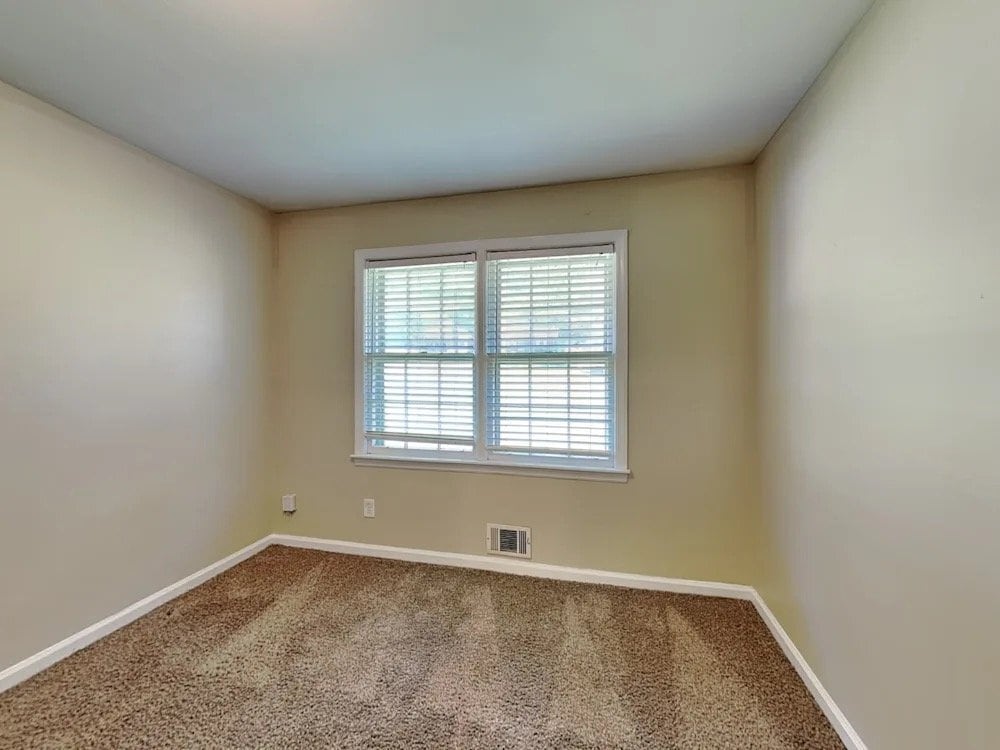 Building Photo - 4556 Wesley Dr