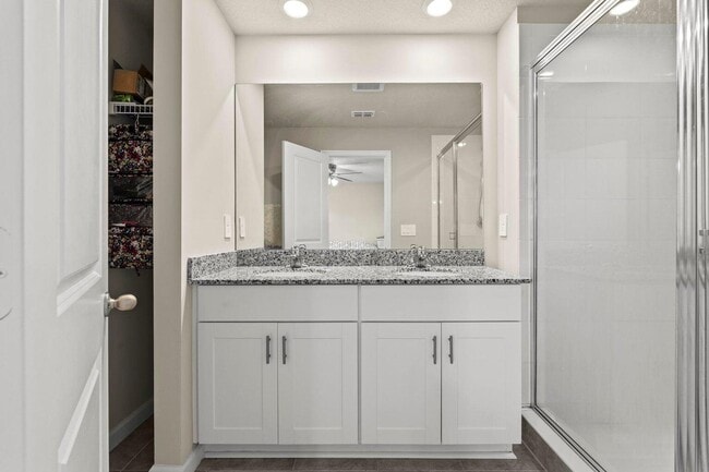 Building Photo - 359 Angler Dr