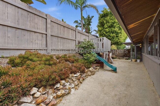 Building Photo - 1541 Garrison Pl