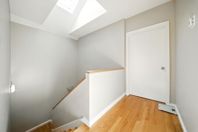 Building Photo - 145 St Botolph St