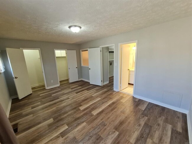 Building Photo - 1613 Cobblestone Ct