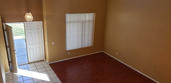 Building Photo - 7621 Kelty Dr