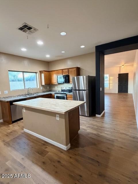 Building Photo - 2923 W Five Mile Peak Dr