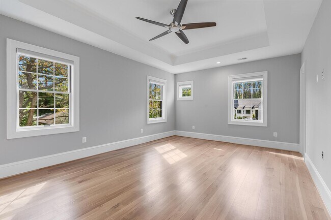 Building Photo - 7002 River Oaks Dr