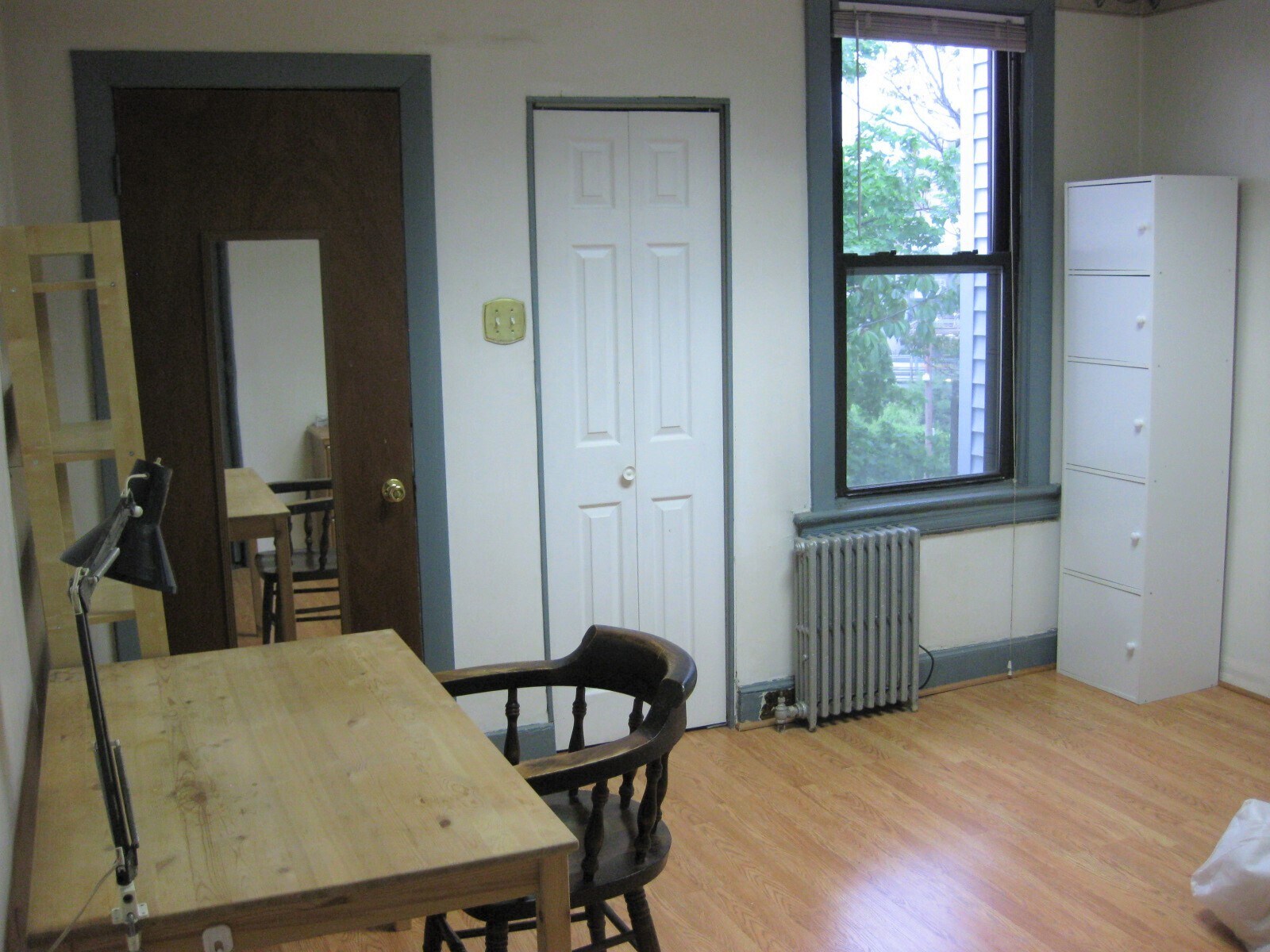 Building Photo - 812 Pavonia Ave