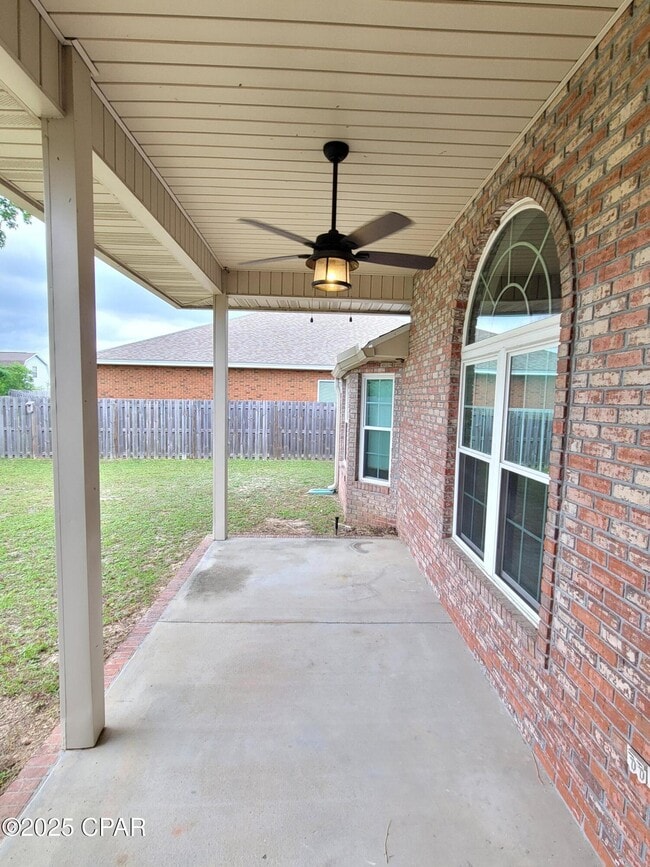 Building Photo - 1224 Huntington Ridge Rd