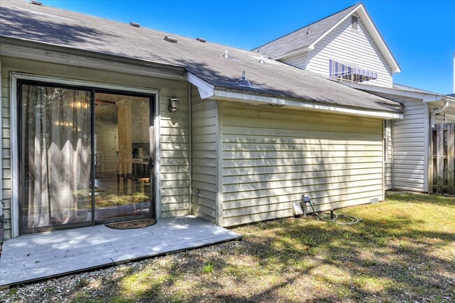 Building Photo - 186 Hammond Pl Cir