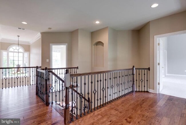 Building Photo - 2450 Transom Pl