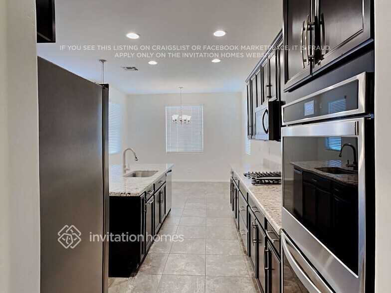 Building Photo - 2135 W Madisen Marie Ave