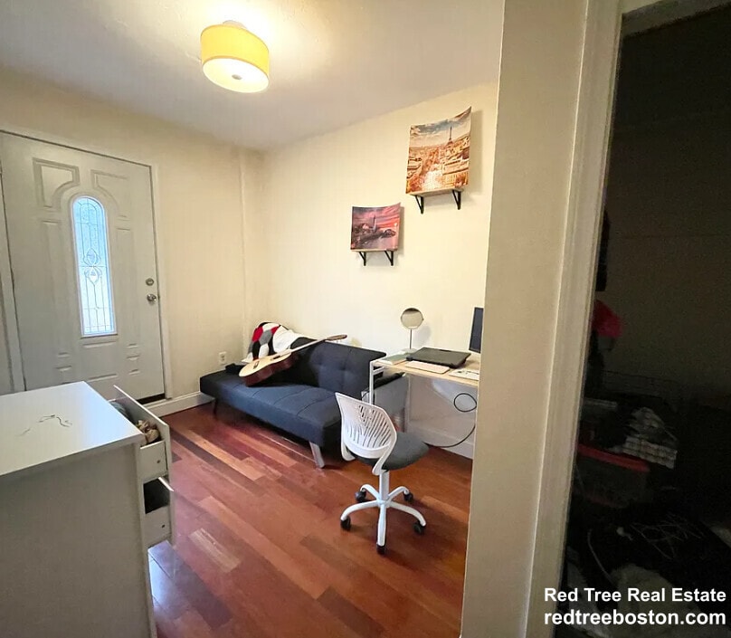 Building Photo - 45 Hemenway St