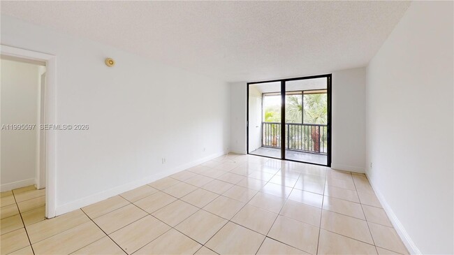 Building Photo - 14201 N Kendall Dr