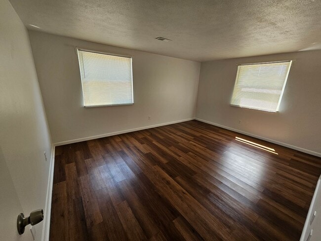 Building Photo - 189 Park Ave