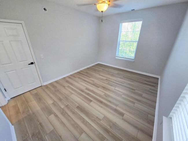 Building Photo - 3010 Winston Dr