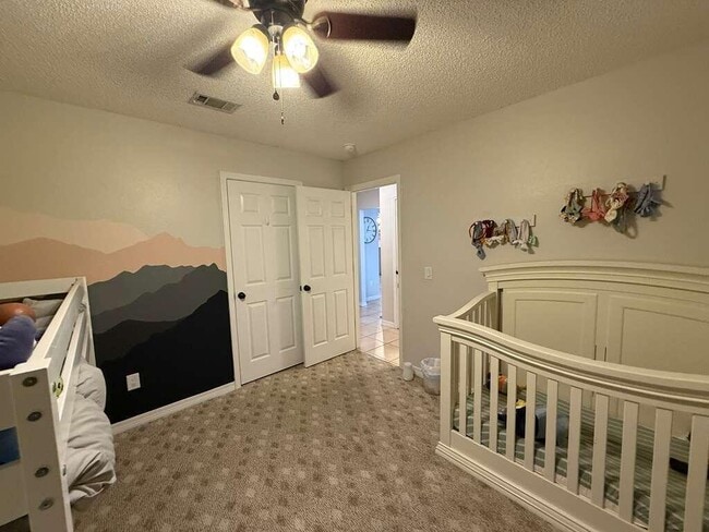 Building Photo - 2722 Shalimar Dr