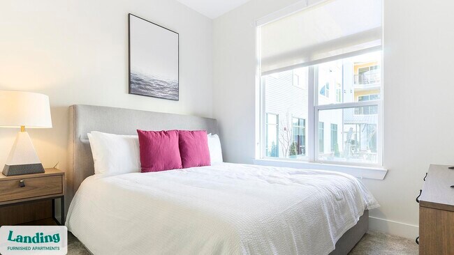 Building Photo - 305 Oberlin Rd