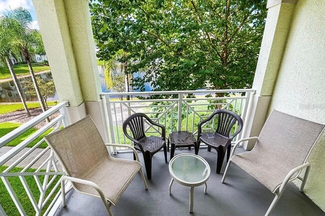 Building Photo - Beautiful 3 Bedroom 2 Bath Condo - Fully F...