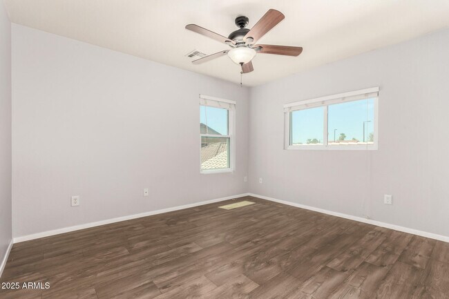 Building Photo - 2771 S Sailors Way