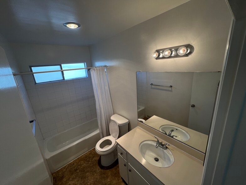 Bathroom 1 - 2650 E 19th St