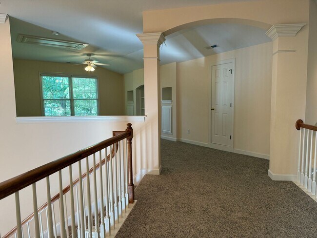 Building Photo - Stunning, Elegant Residence in Chapel Hill...
