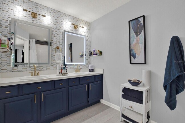 Building Photo - 5036 Pond Ridge Dr