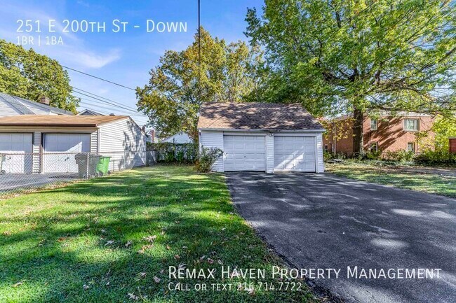 Building Photo - 251 E 200th St