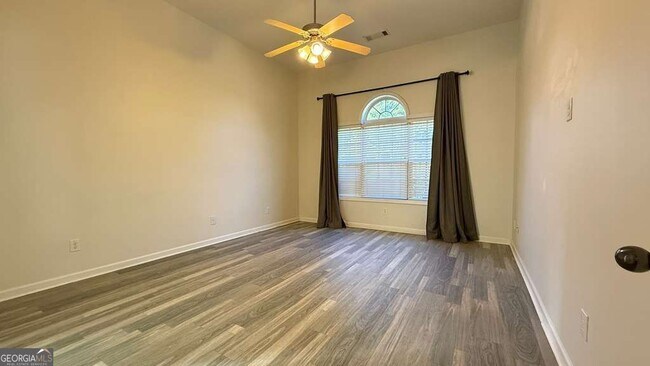 Building Photo - 6423 Grand Hickory Dr