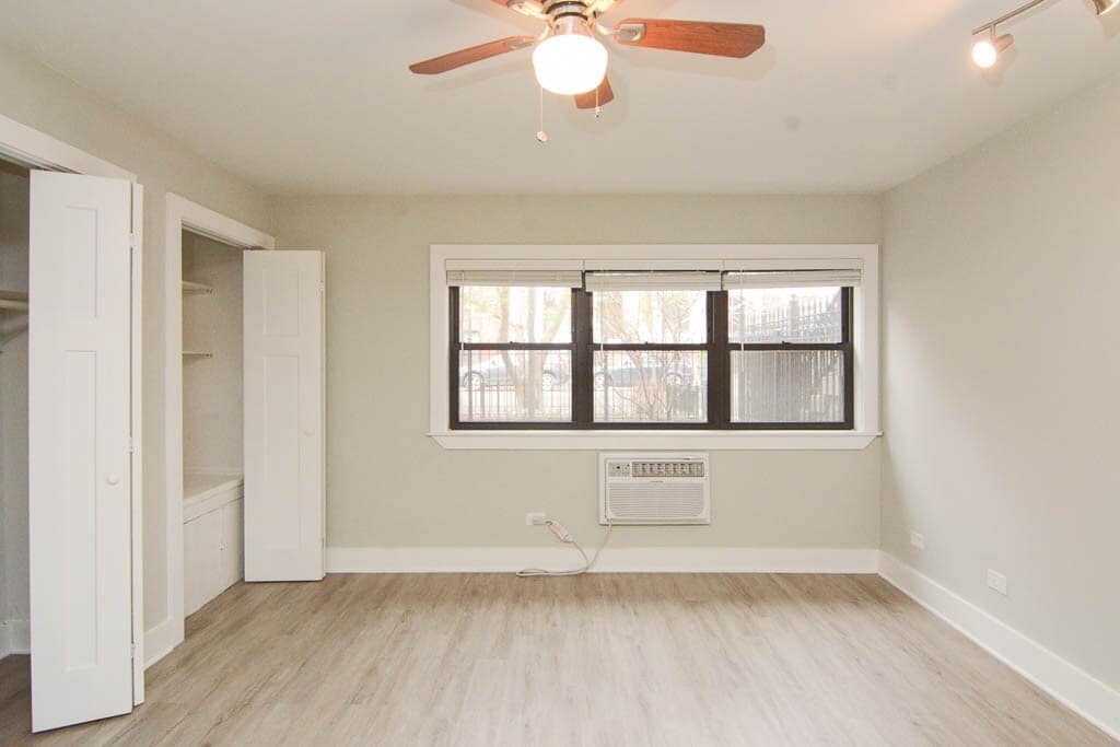 Building Photo - 1538 N Dearborn St