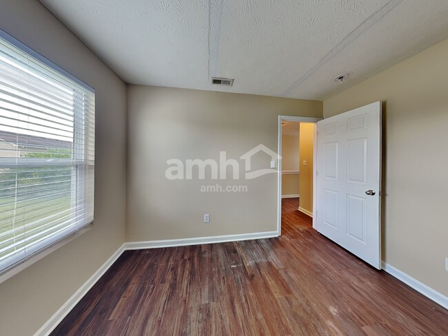 Building Photo - 11527 Tahoe Way