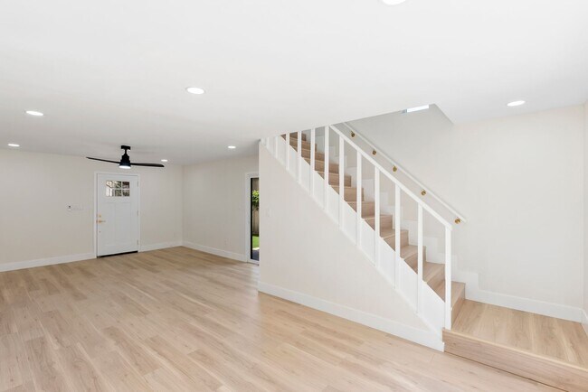 Building Photo - 3646 Curlew St