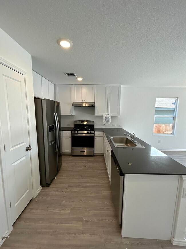 Building Photo - 5974 Companion Lp