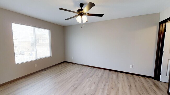 Building Photo - 711 Deer Haven Ct