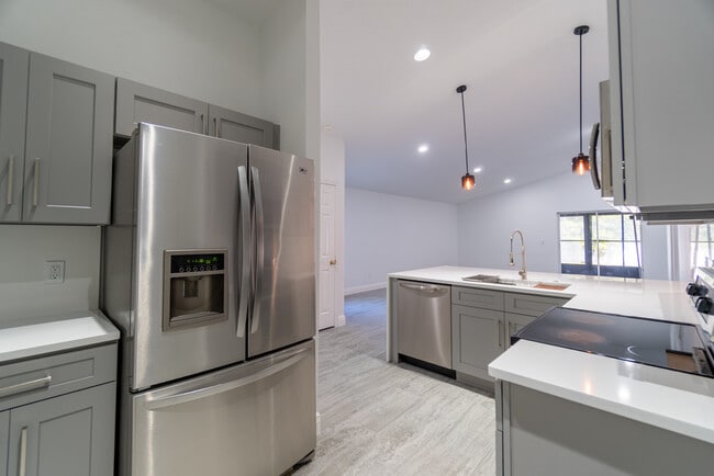 Building Photo - 1903 Seatonham St