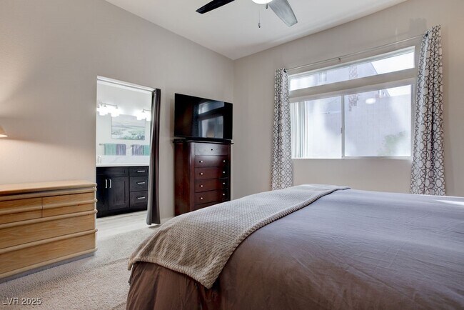 Building Photo - 755 Cam Del Ray