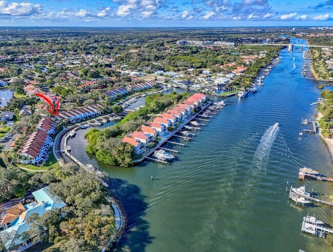 Building Photo - 2320 Treasure Isle Dr