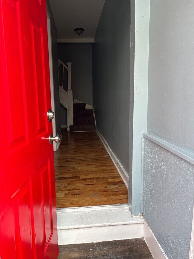 Building Photo - 1633 Westwood Ave