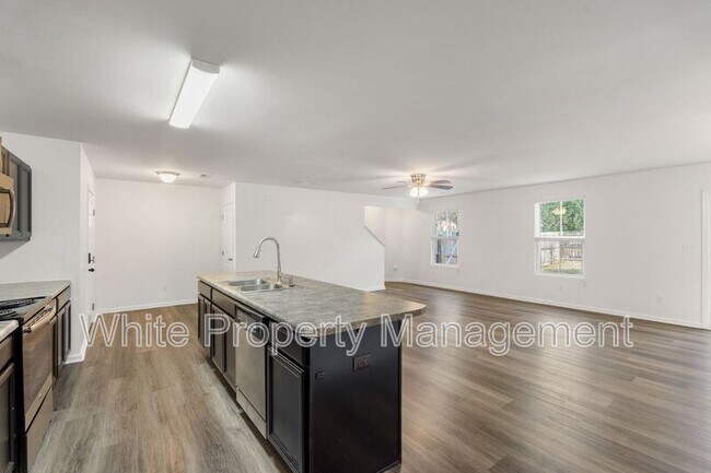 Building Photo - 1619 Hooper Court