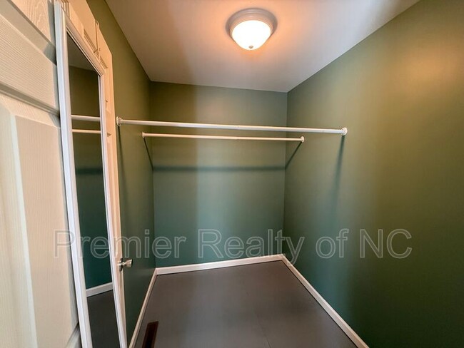 Building Photo - 3427 Old US 421 Hwy E