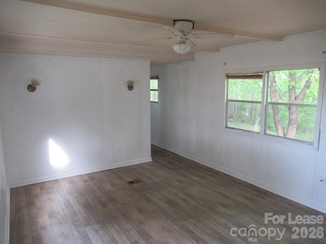 Building Photo - 6682 E North Carolina 150 Hwy