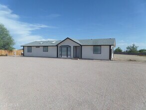 Building Photo - 10139 E Brown Rd