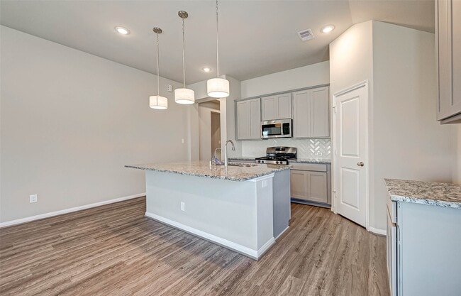 Building Photo - 24010 Barnett Overlook